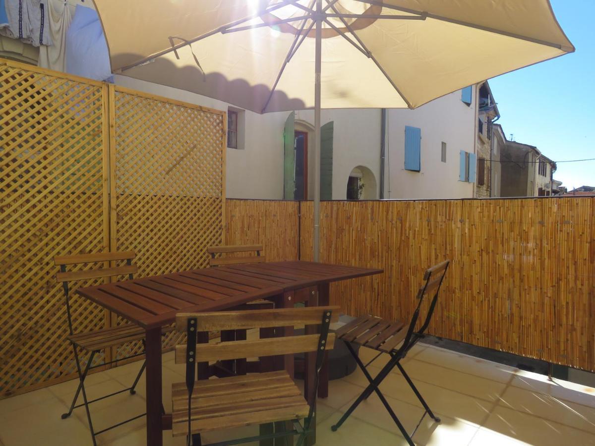 Appartement Centre Historique Avec Terrasse Au Porte De La Camargue Сен-Жиль Екстер'єр фото